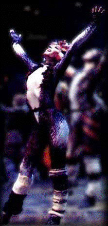 Look at that... a pic that's not from the video!!!